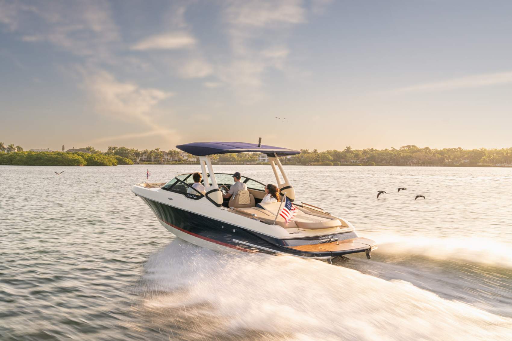 New Chris Craft Boats in Manchester, NH - Long Lake Marina